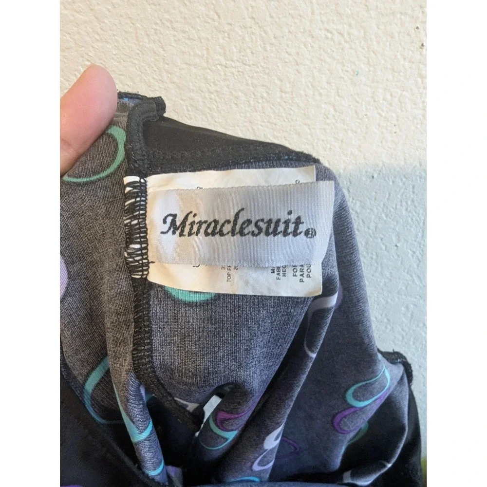 Miraclesuit Womens Halter One‎ Piece Swimsuit Black Geometric Circle Print 10